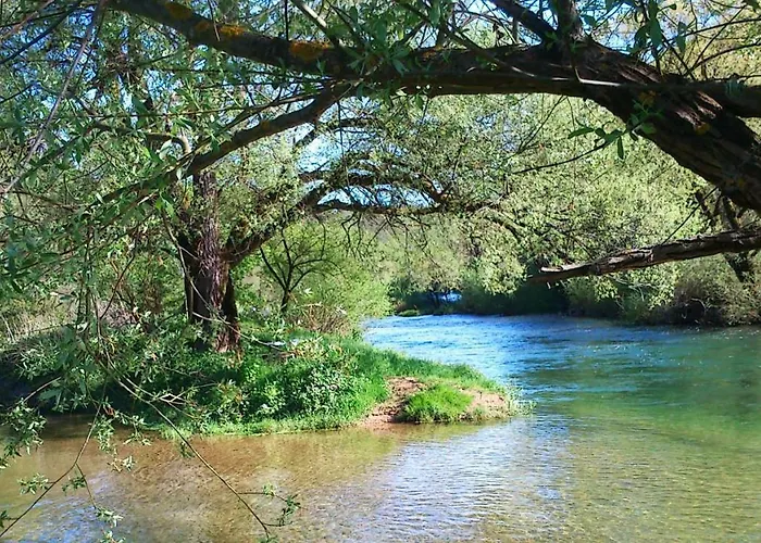Smaragd River Near Rastoke & Plitvice Lakes