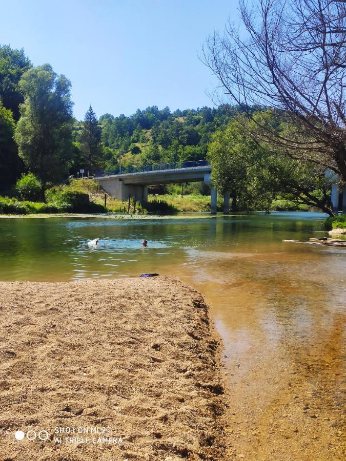 Apartment Smaragd River Near Rastoke & Plitvice Lakes Slunj