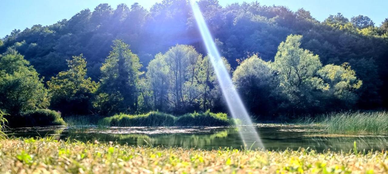Smaragd River Near Rastoke & Plitvice Lakes Apartment