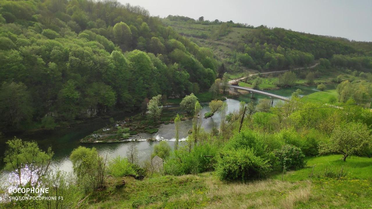 Smaragd River Near Rastoke & Plitvice Lakes Slunj